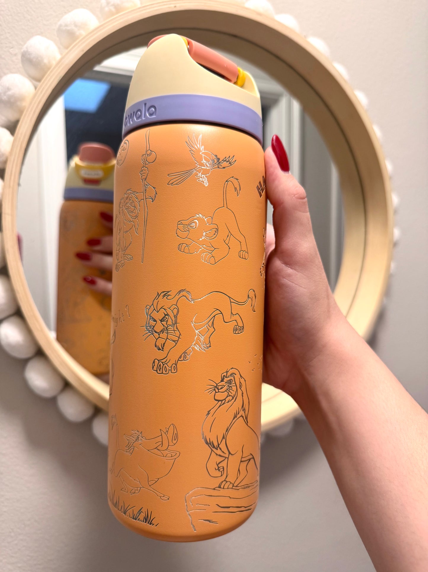 Ready to Ship Engraved Owala, Lion King 32oz