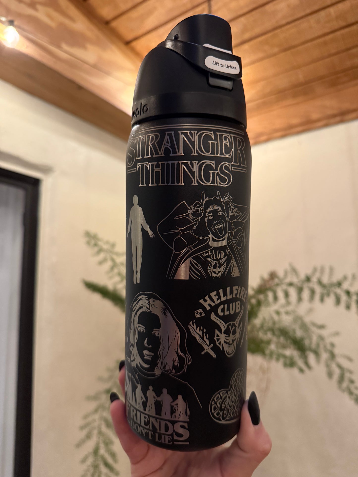Stranger Things Owala Engraved Free Sip, 32oz