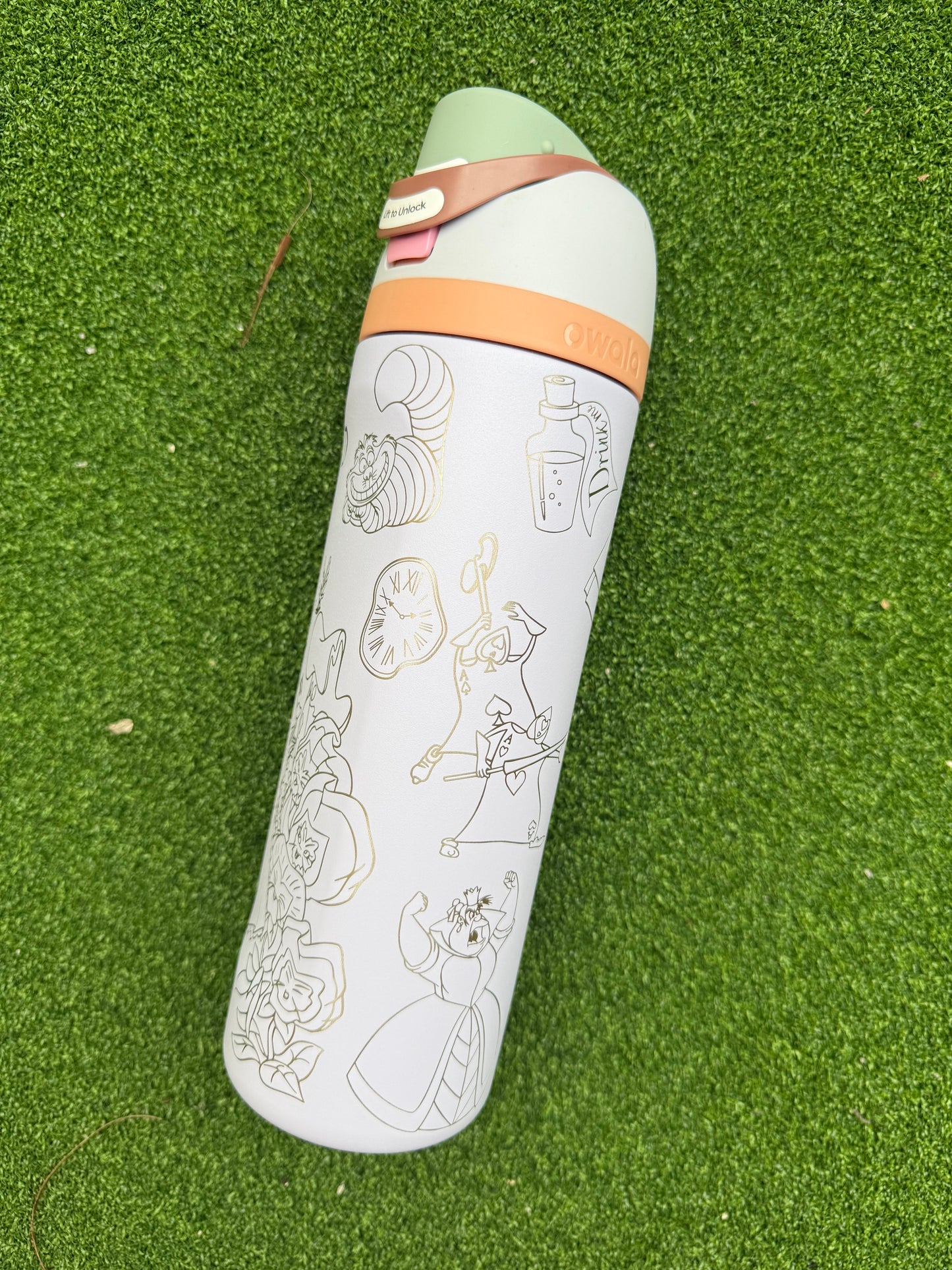 Alice In Wonderland Owala Engraved Free Sip, 24oz