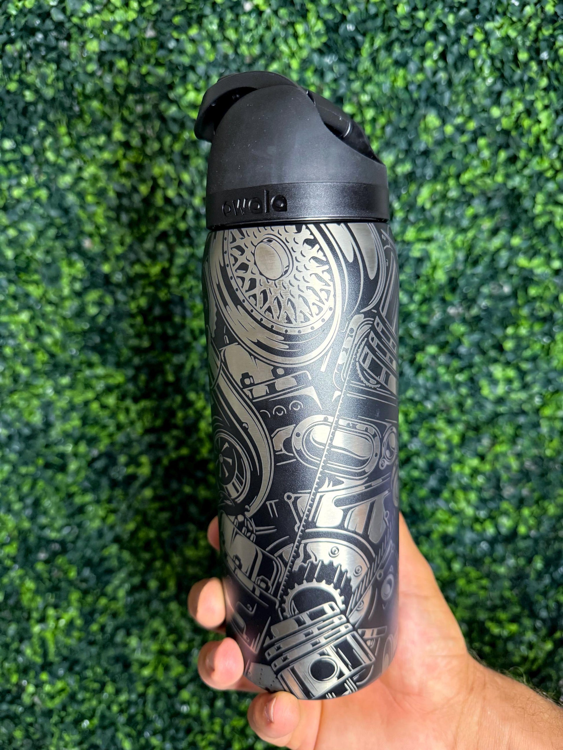 Custom Engraved Owala for men, Car Lover Engine, 32oz Free Sip, Cup for him, Engraved tumbler, Black tumbler, Gift for husband, Gift for men