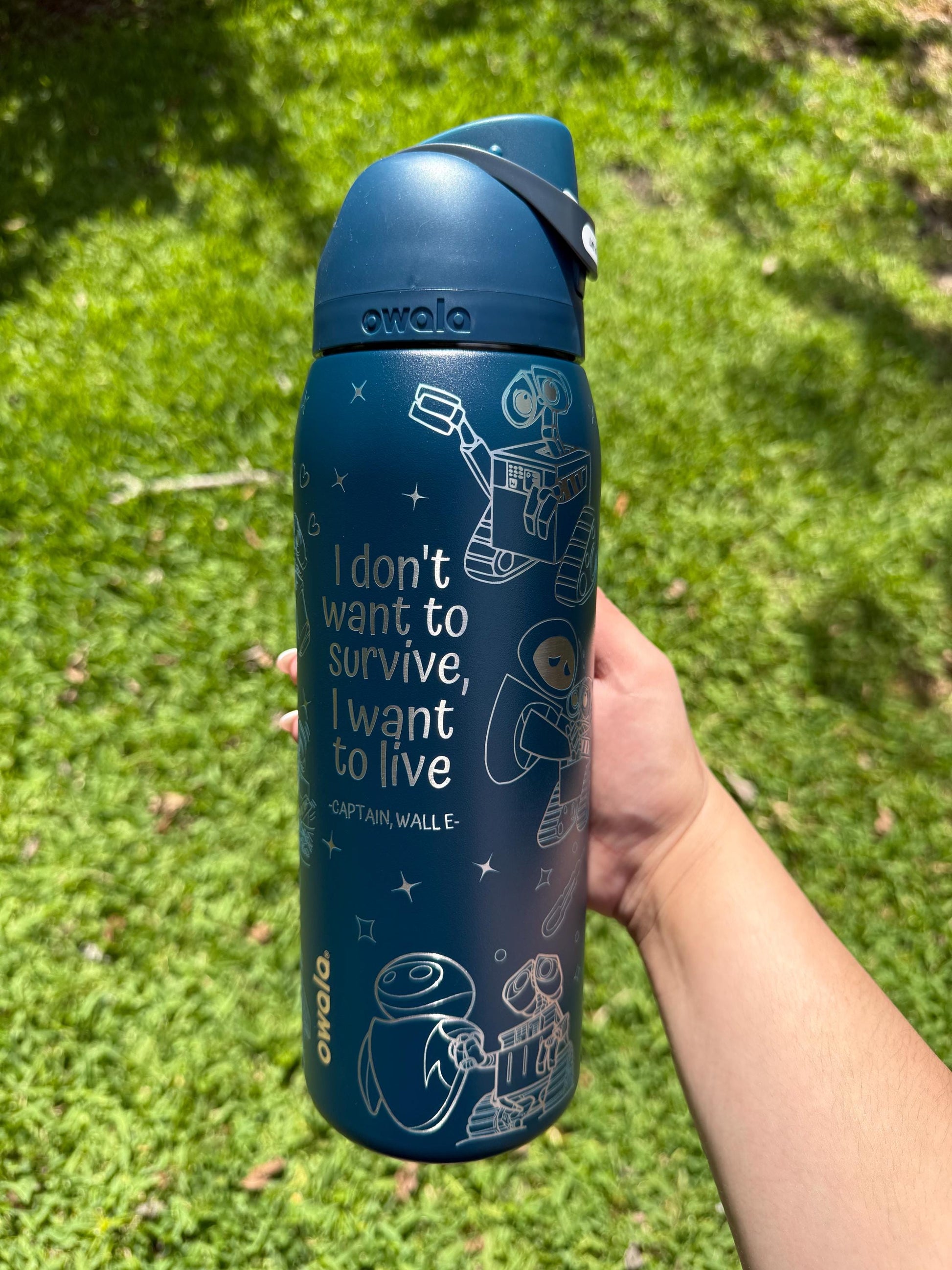 Custom Engraved Owala, Disney Wall E and Eve movie,Owala Free Sip, Laser Engraved, Wall-e Tumbler, Disney engraved gifts